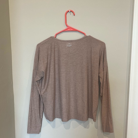 Beyond Yoga Featherweight Daydreamer Pullover Long Sleeve Size Small - Picture 4 of 4